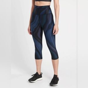 Athleta Blue and Black Capri Leggings Moisture-Wicking Stretch‎